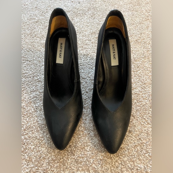 Matt & Nat Barbie Cut Black Heels - Picture 1 of 6